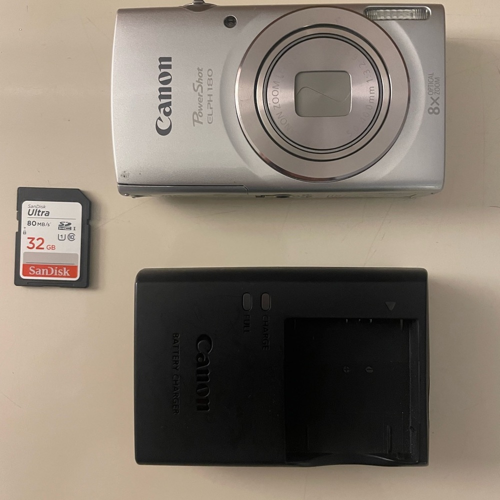 Canon PowerShot ELPH 180 Digital Camera